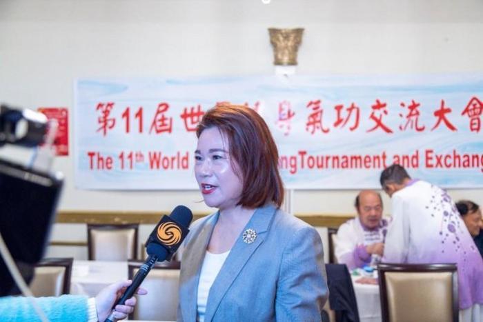 从武术少女到文化推手：领先移民总裁 Sophie 严丹红与气功大赛的世界之旅(图3)