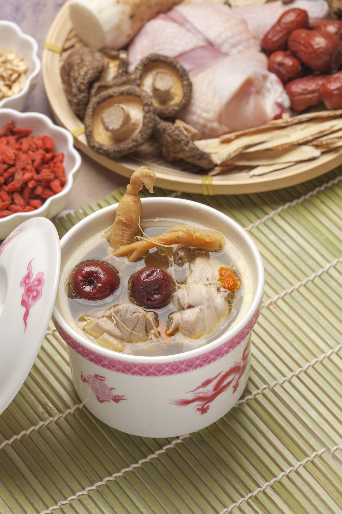 立秋进补"四不吃"：遵循时令养生，健康入秋有妙招  (图3)