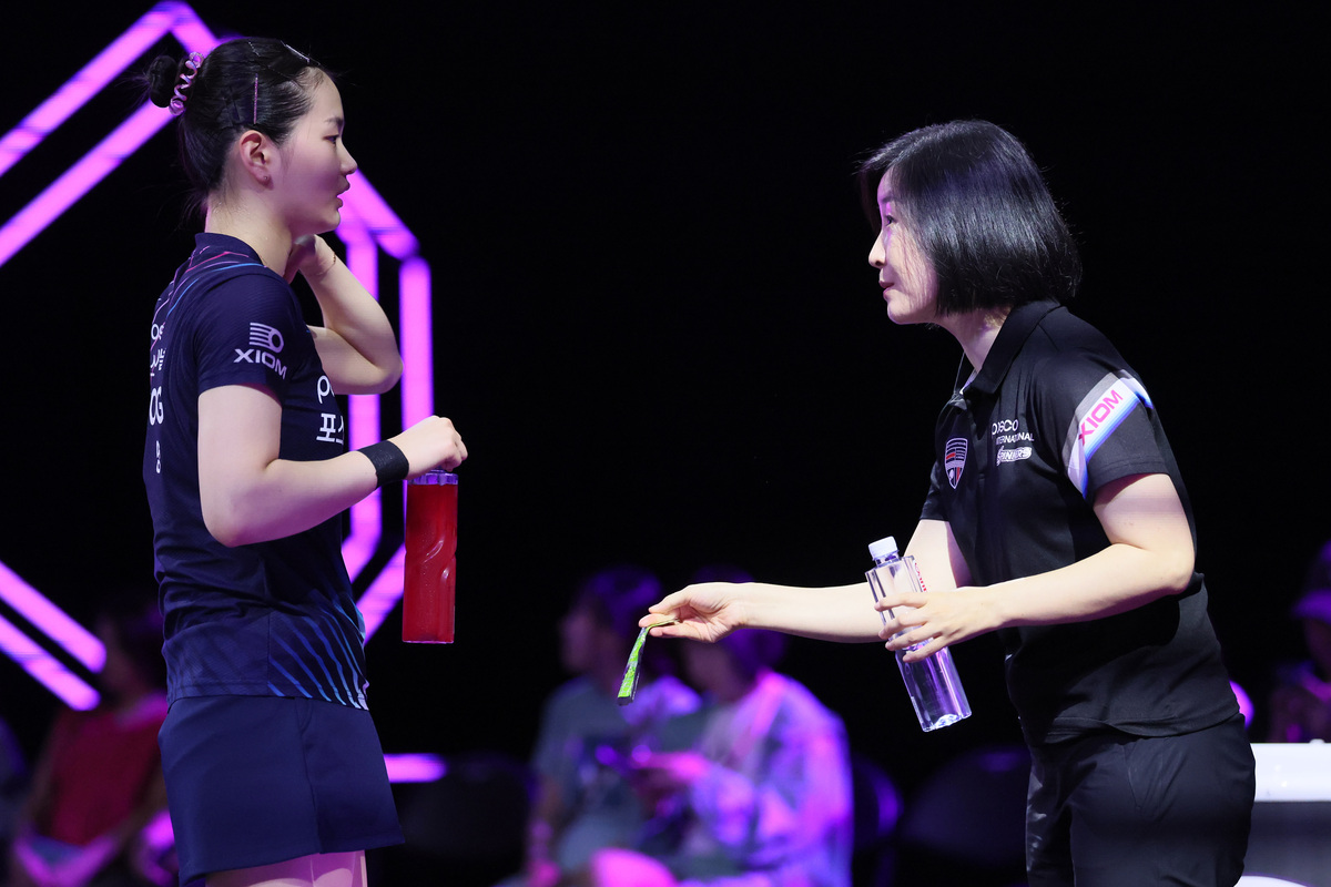 孙颖莎王曼昱绝地反击！女双横扫晋级决赛，"海产姐妹"如何快速(图2)