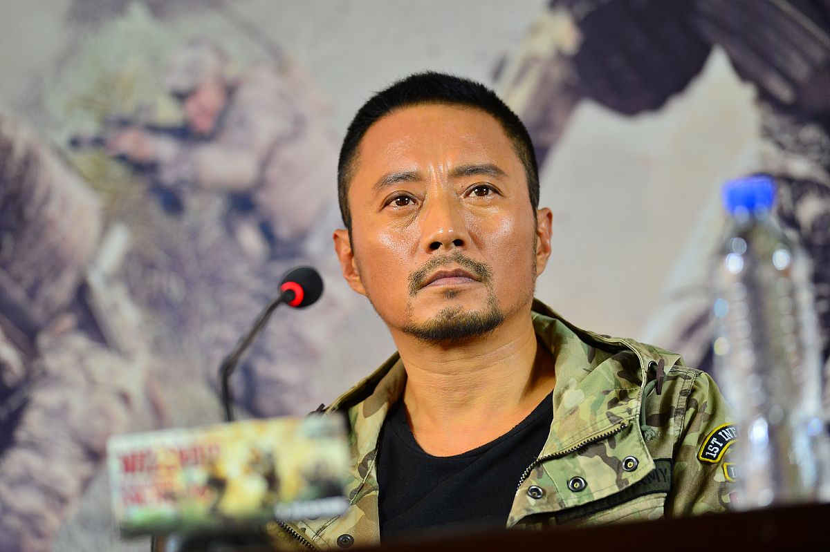 张涵予吹口琴被删，《蛟龙行动》改版能否赢回观众心？(图2)