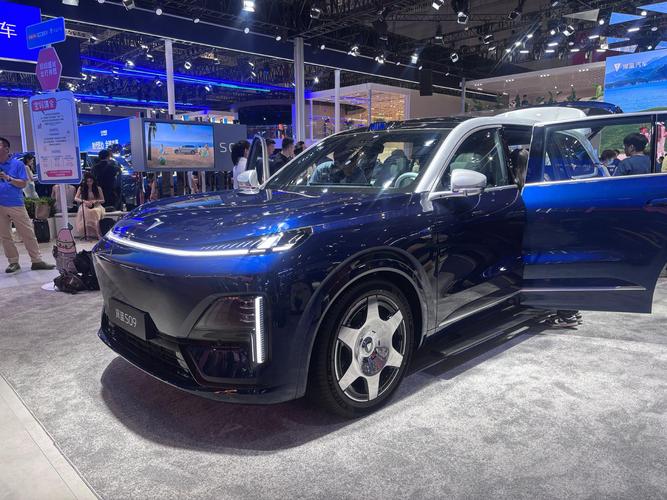 华为智驾与深蓝S09：谁更懂中国家庭的智能出行需求？(图2)