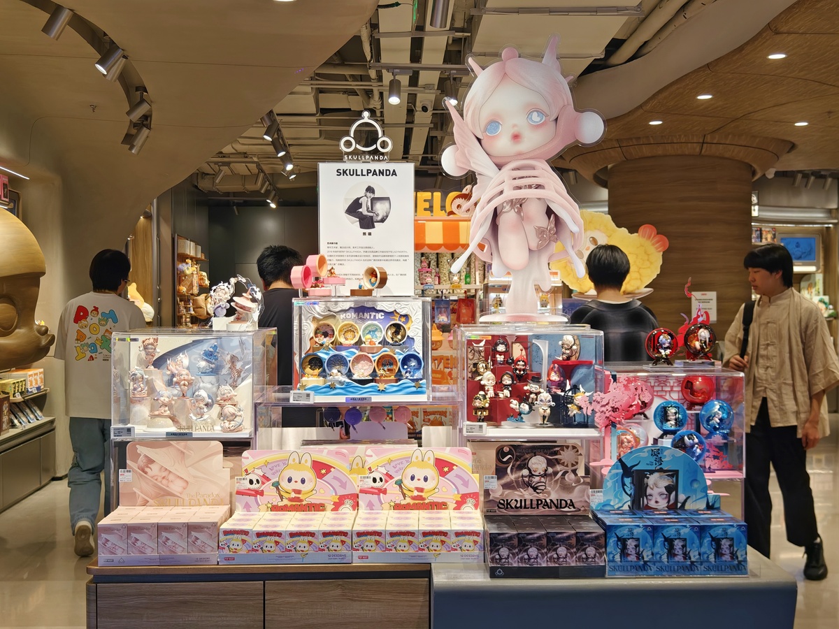 LABUBU价格腰斩背后：盲盒市场的投机泡沫破了？(图3)