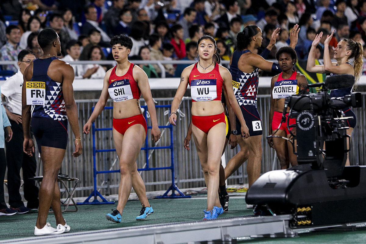 吴艳妮凌晨困到迷糊赛场却生龙活虎：运动员的双面人生有多燃？(图2)