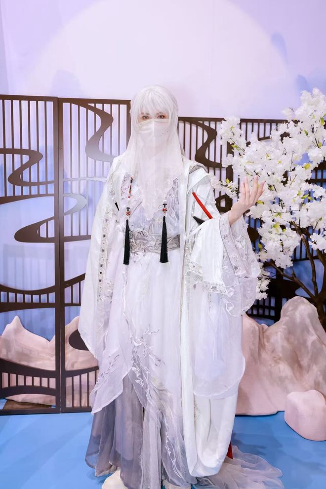 BW2026人气断层！《以闪亮之名》这波国风展台又双叒杀疯了(图7)