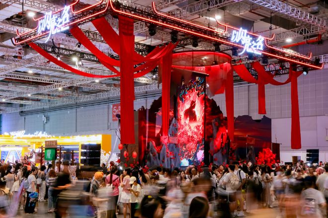 BW2026人气断层！《以闪亮之名》这波国风展台又双叒杀疯了(图18)